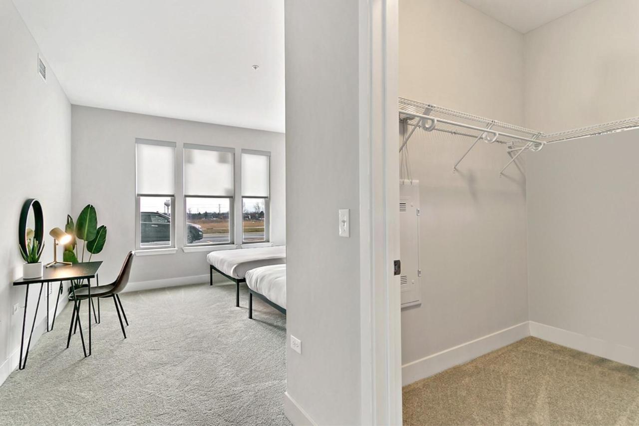 Bright & Comfortable Oakbrook 2Br Apt Free Parking - Ob 1 Apartment Oakbrook Terrace Exterior foto